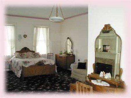 River Rose Inn Bed And Breakfa Elizabethtown Ruang foto